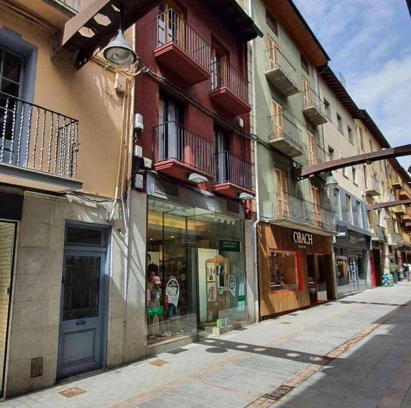 Precioso apartamento en Puigcerdà Apartamento Exterior foto